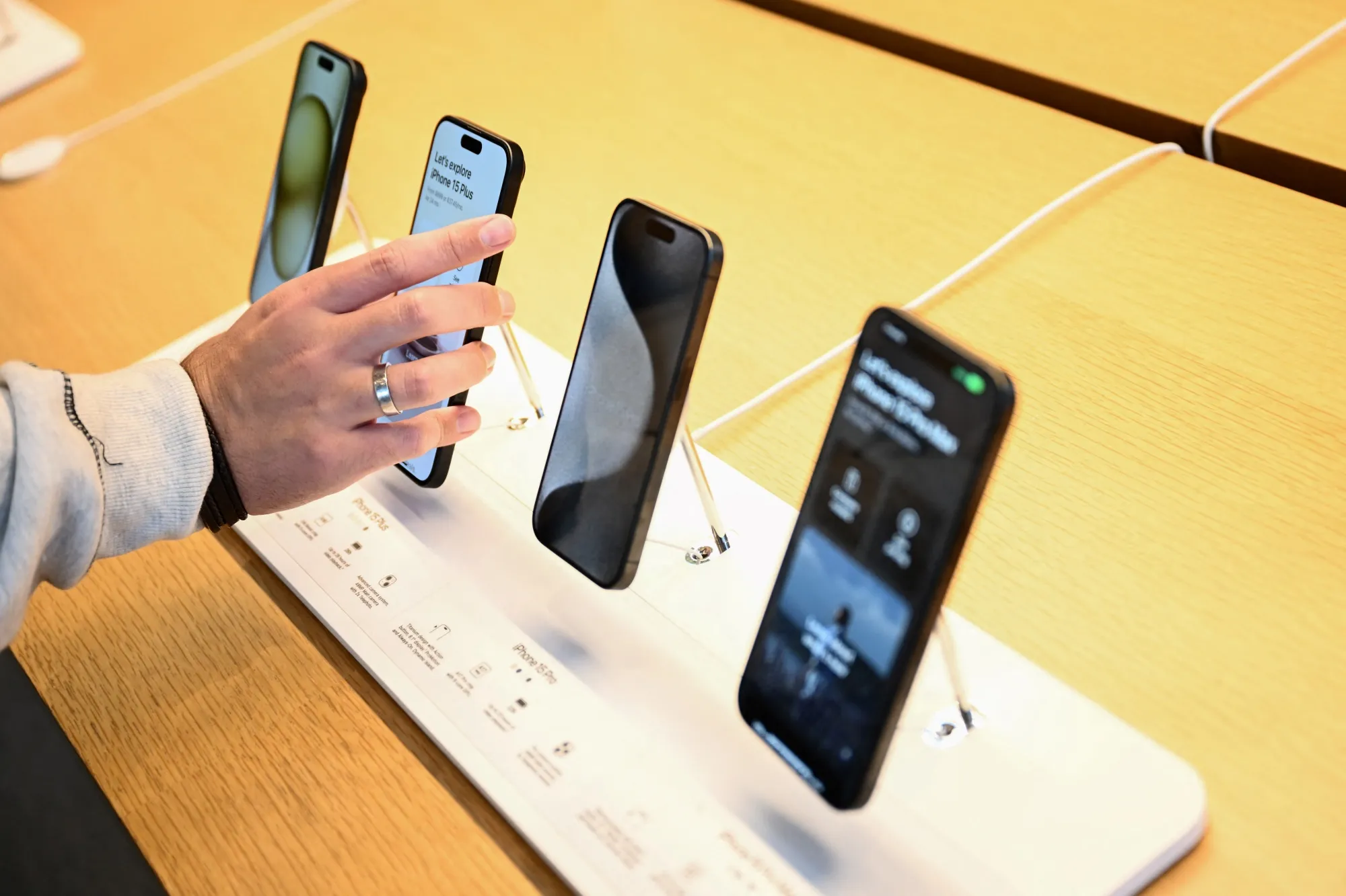 IPhone 15 Plus Is Available For Just 19 Thousand!