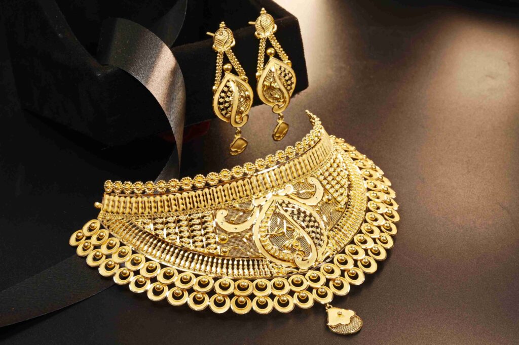 Gold Price Decrease Today Is This The Right Time To Buy?