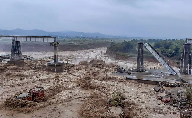 Himachal Cloudburst: 2 Dead, 20 Missing In Kangra