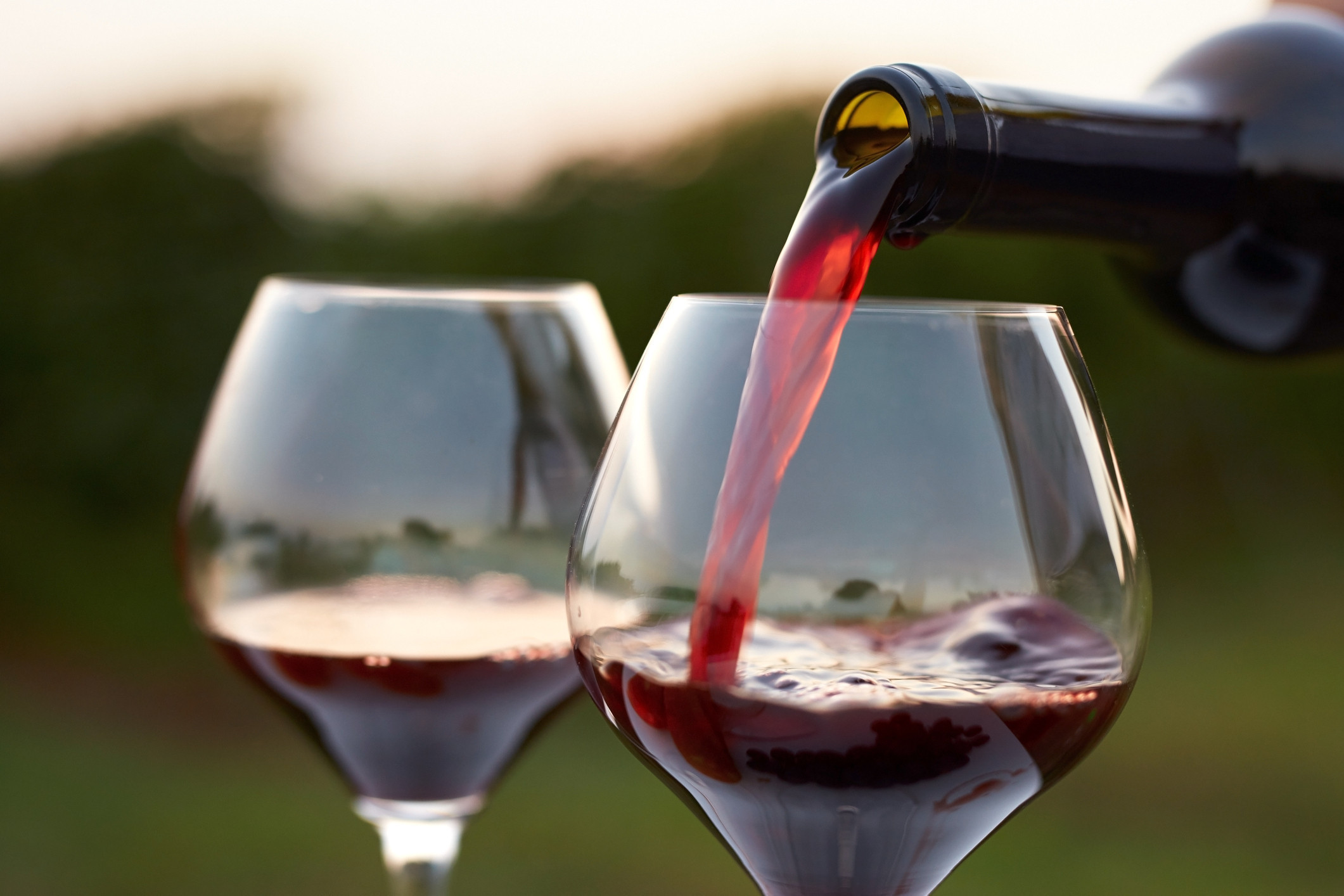 Health Benefits Of Red Wine: Helps To Enhance Beauty