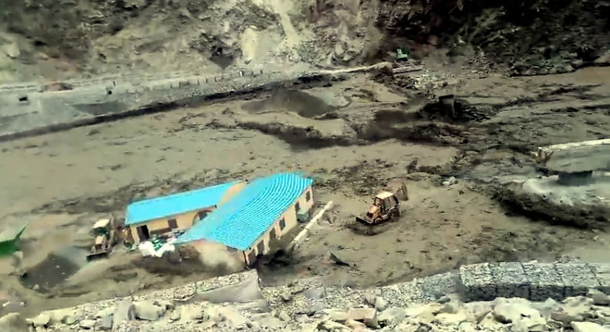 Why Are Clouds Bursting Frequently In The Himalayan States?