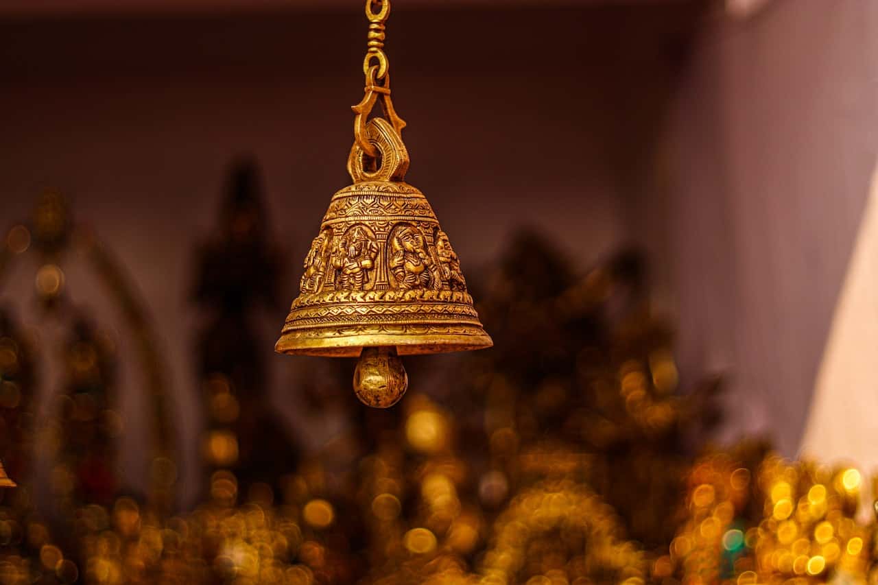 Which Metal Bell Is More Auspicious?