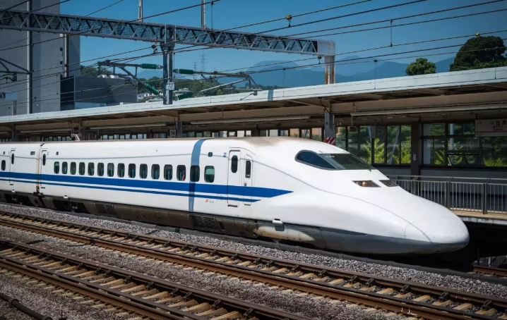Travel From Mumbai To Ahmedabad In Just 2 Hours, Know When The Bullet Train Will Start Operating?