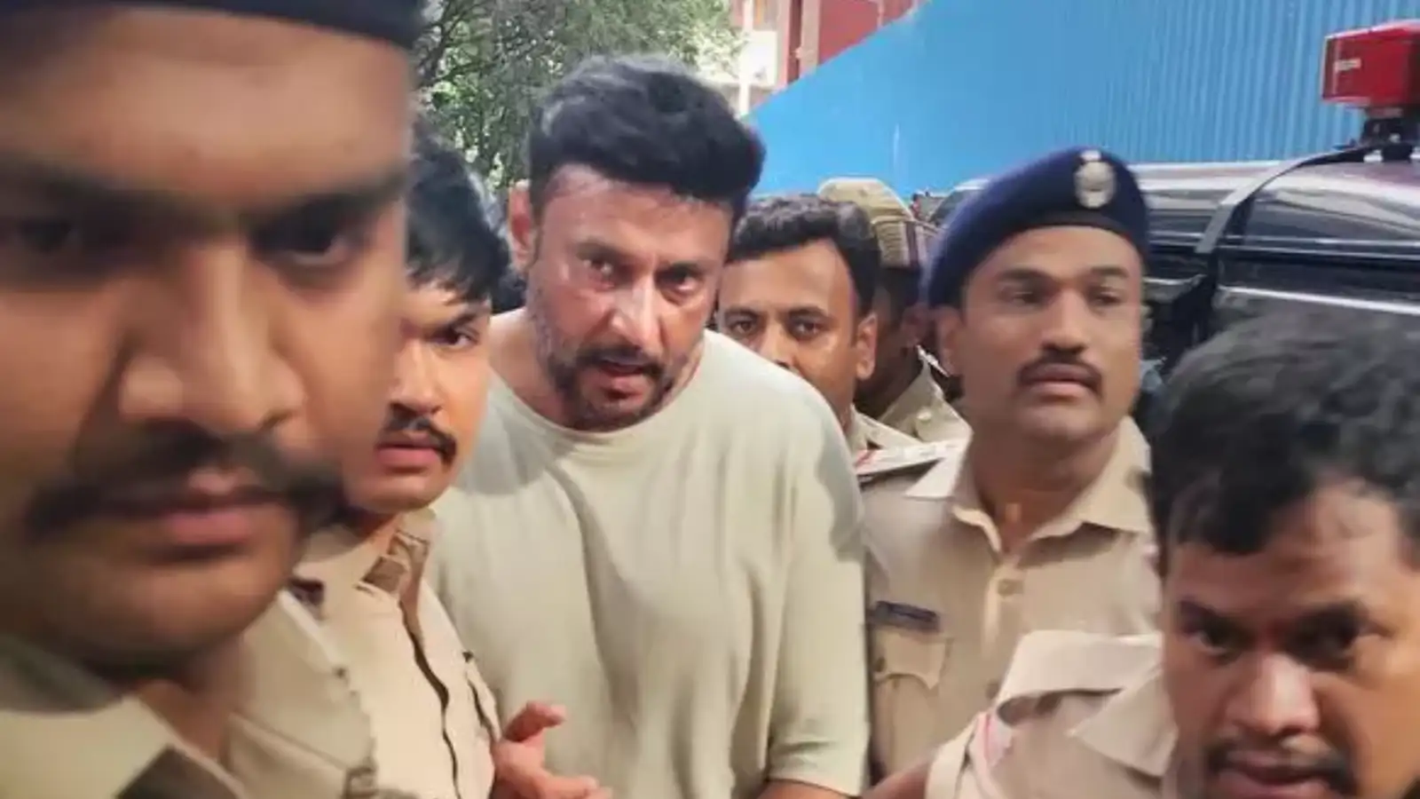 Renukaswamy Murder Case: Kannada Actor Darshan Breaks Down In Court