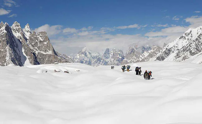 Unprecedented Cold Incoming: 85% of Himalayas Snow-Covered Ahead of Schedule