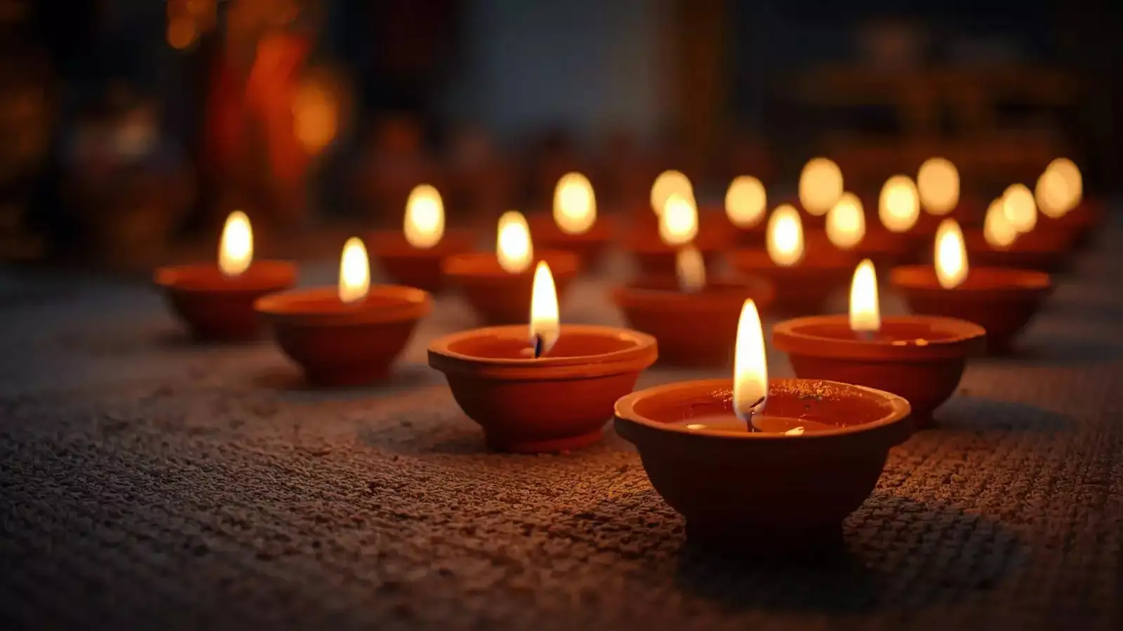 Chant These Powerful Mantras While Lighting Diyas to Attract Lakshmi's Blessings