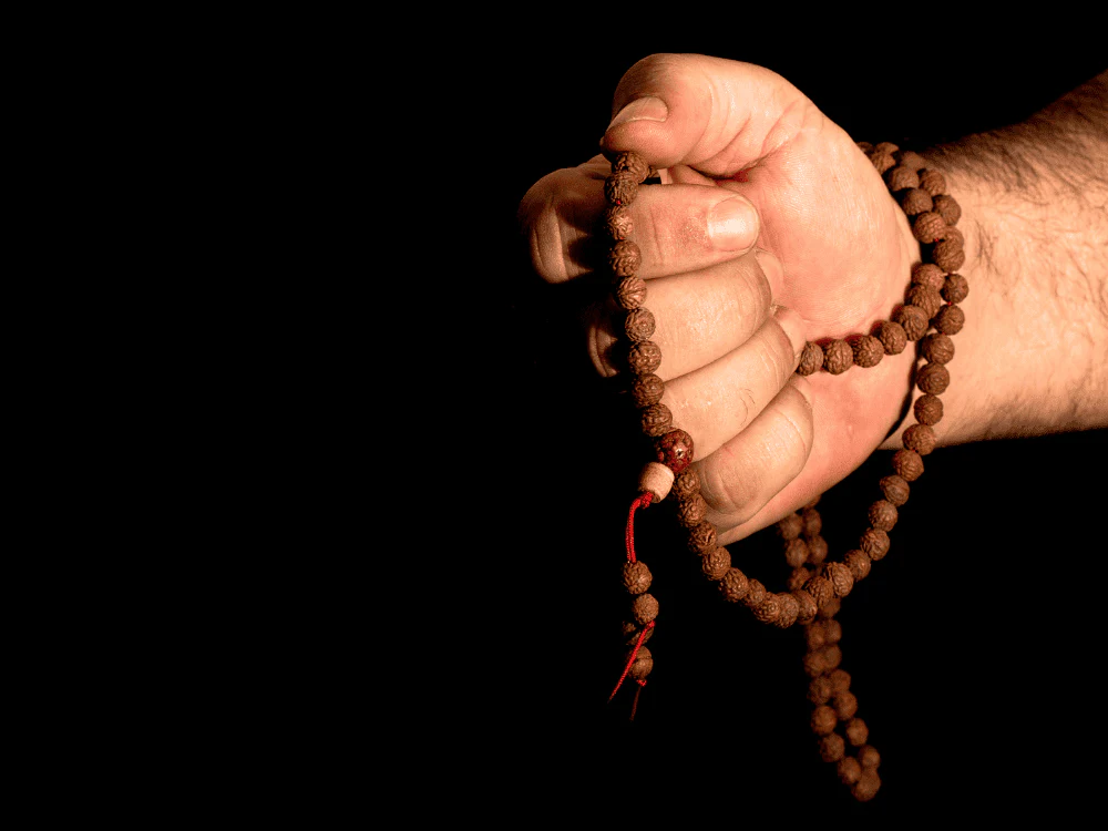 If You Wear Rudraksha In Hand, Never Do This Mistake—Shiva’s Blessings May Turn Away!