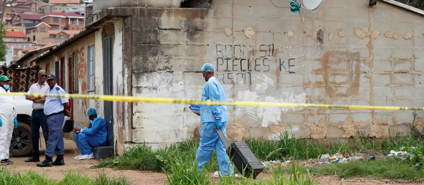 Gunmen Open Fire on Streets Near Johannesburg, 10 Dead