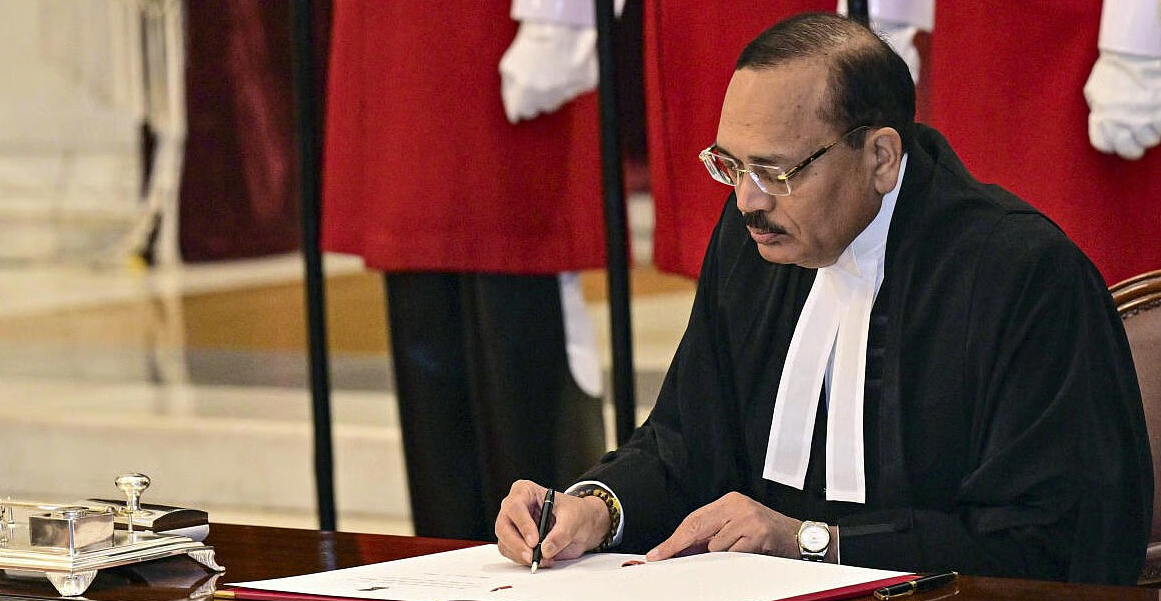 CJI Urges Courts to Use Simple Language, Says Complex Judgments Distance People from Justice