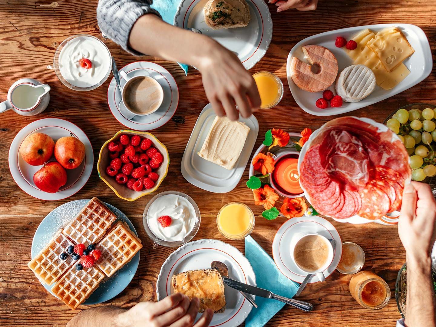 Foods You Should Avoid Eating on an Empty Stomach in the Morning